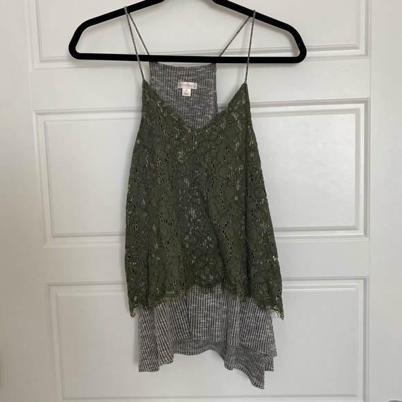 Xhileration Women’s Green Lace Layered Tank Size Medium - Picture 1 of 4